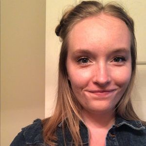 Meet your Posher, Hannah